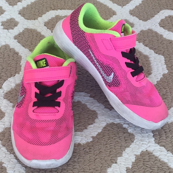 Nike Other - Nike Revolution 3s - 10c